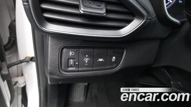 Hyundai Santa Fe 2018 thumb 5