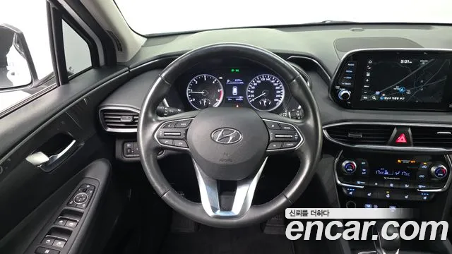 Hyundai Santa Fe 2018 thumb 8