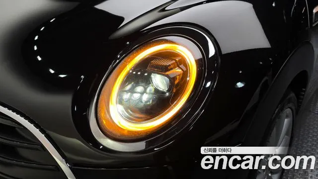 Mini Cooper Clubman 2021 thumb 2