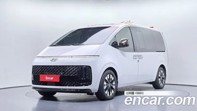 Hyundai Staria 2025 thumb 8
