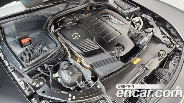 Mercedes-Benz AMG GT 2023 thumb 4