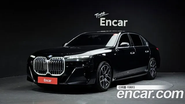 BMW 7 серии 2023 thumb 9