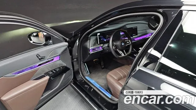 BMW 7 серии 2023 thumb 7