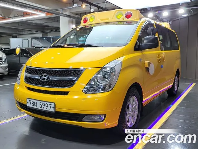 Hyundai Staria 2017 thumb 4