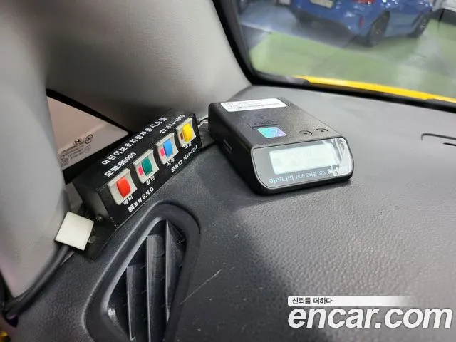 Hyundai Staria 2017 thumb 6