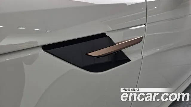 Land Rover Range Rover Sport 2026 thumb 3