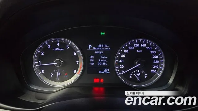 Hyundai Grandeur 2018 thumb 9
