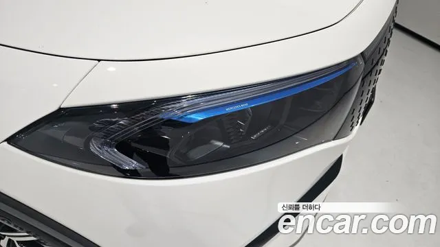 Mercedes-Benz EQB 2025 thumb 4