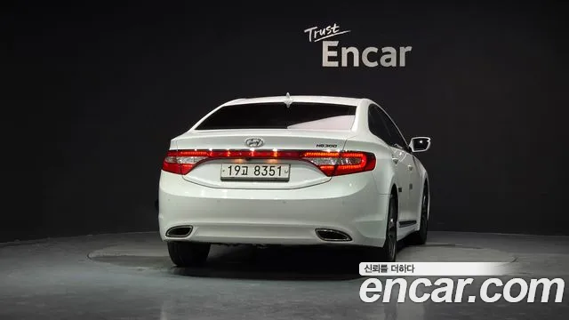 Hyundai Grandeur 2011 thumb 2