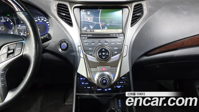 Hyundai Grandeur 2011 thumb 9