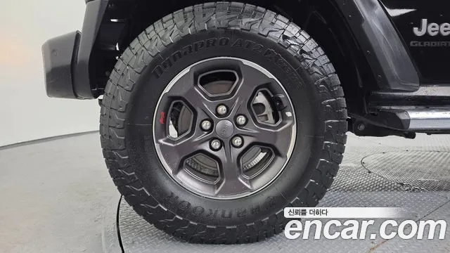 Jeep Gladiator 2021 thumb 12