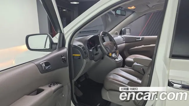 Kia Canival 2013 thumb 11