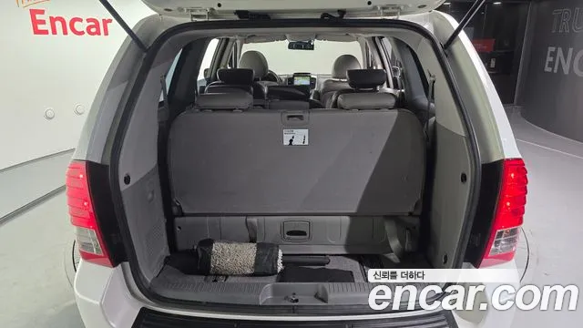 Kia Canival 2013 thumb 3