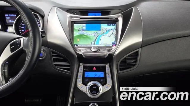 Hyundai Avante 2011 thumb 9