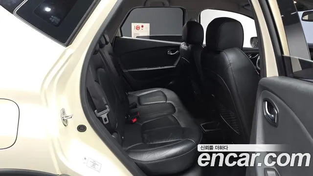 Renault QM3 2017 thumb 9