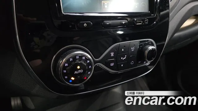 Renault QM3 2017 thumb 4