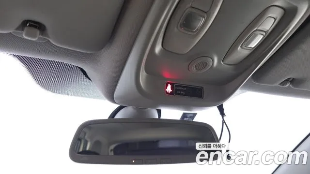 Renault QM3 2017 thumb 2