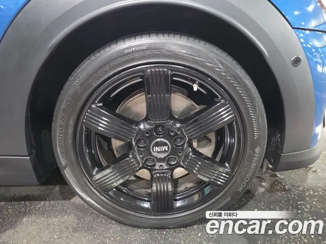 Mini Cooper Convertible 2022 thumb 3