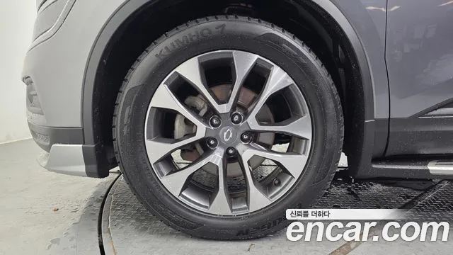 Renault QM6 2017 thumb 9