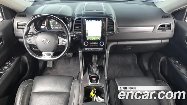 Renault QM6 2017 thumb 11