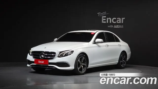 Mercedes-Benz E-Class 2020 thumb 4