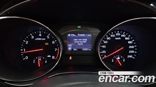 Kia Carnival 2019 thumb 11