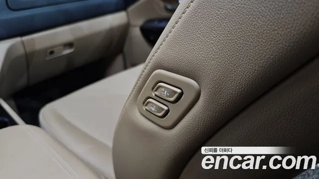 Kia Carnival 2019 thumb 2