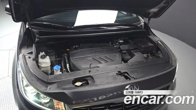 Kia Carnival 2019 thumb 10