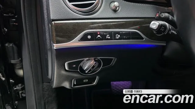 Mercedes-Benz S-Class 2015 thumb 8