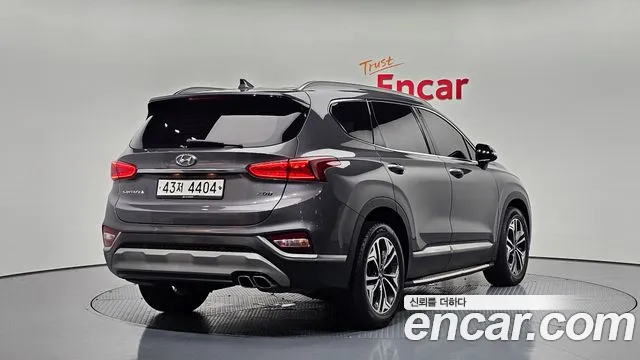 Hyundai Santa Fe 2019 thumb 10