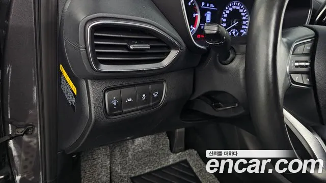Hyundai Santa Fe 2019 thumb 4