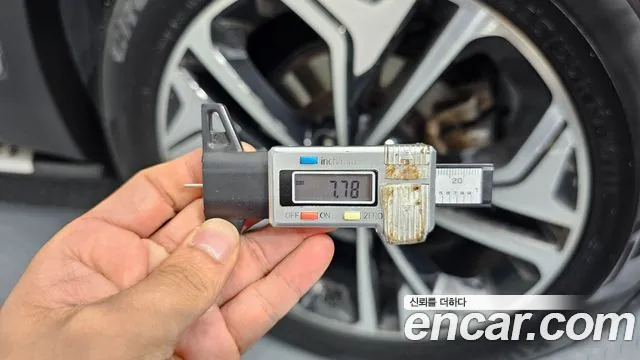 Hyundai Santa Fe 2019 thumb 12