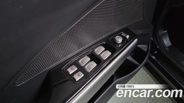 KGM Tivoli 2016 thumb 10
