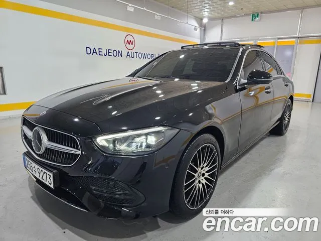 Mercedes-Benz C-Class 2024 thumb 5