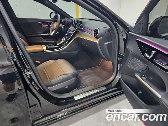 Mercedes-Benz C-Class 2024 thumb 11