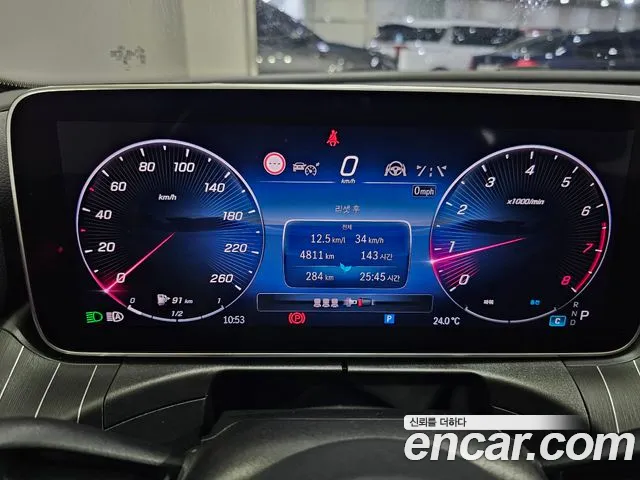 Mercedes-Benz C-Class 2024 thumb 2