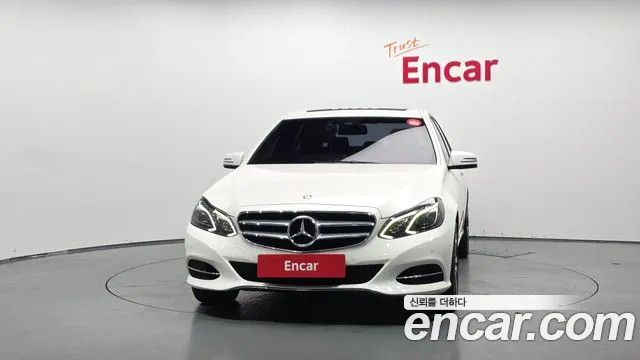 Mercedes-Benz E-Class 2013 thumb 8