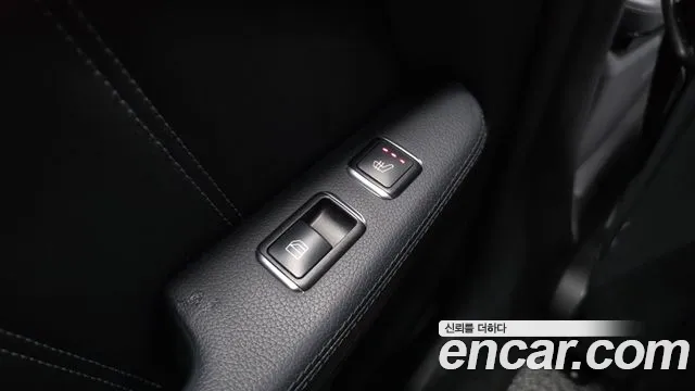 Mercedes-Benz E-Class 2013 thumb 3