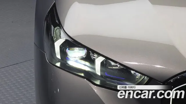 BMW 5 серии 2025 thumb 3