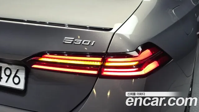 BMW 5 серии 2025 thumb 2