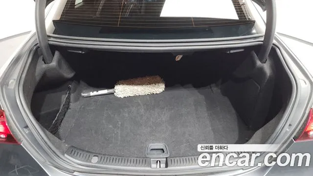 Mercedes-Benz E-Class 2021 thumb 2