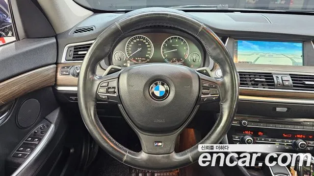 BMW 5 серии Gran Turismo 2011 thumb 6
