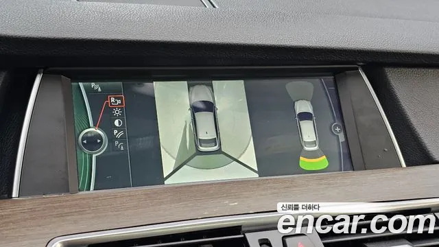 BMW 5 серии Gran Turismo 2011 thumb 3