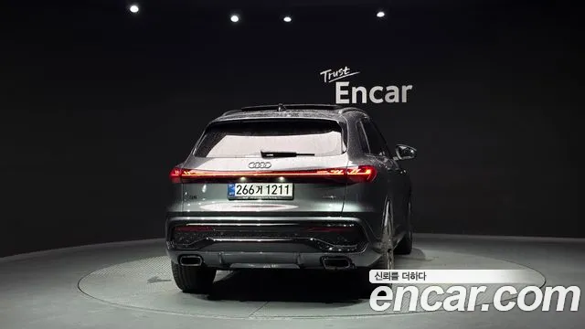 Audi Q5 2025 thumb 3
