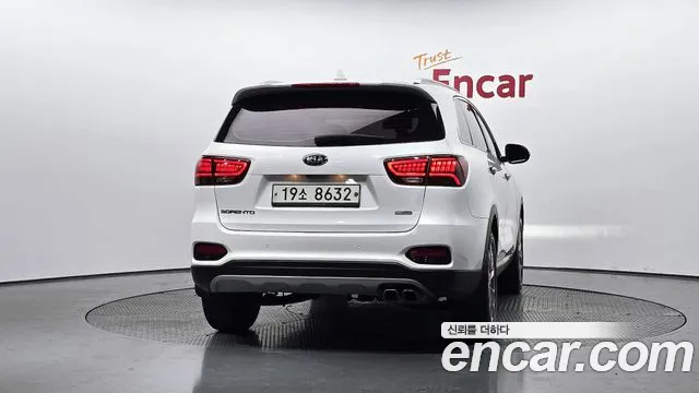 Kia Sorento 2017 thumb 4