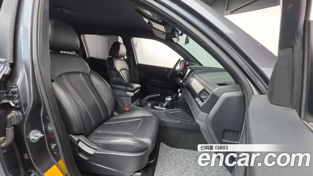 KGM Rexton 2020 thumb 11