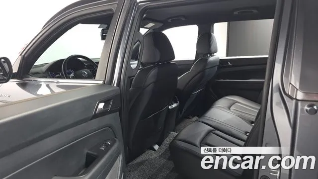 KGM Rexton 2020 thumb 12