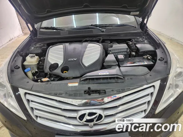 Hyundai Grandeur 2011 thumb 4