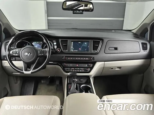 Kia Carnival 2020 thumb 5