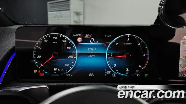 Mercedes-Benz GLB 2022 thumb 4